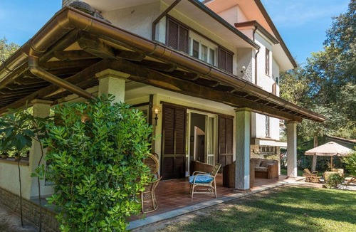 Marina di Pietrasanta Villa | VILLA LA MERIDIANA 8&1, Emma Villas
