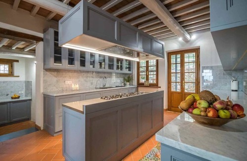 Corsanico House | VILLA LE QUERCE, earthly paradise in the hills of Versilia