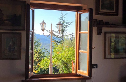 Corsanico House | VILLA LE QUERCE, earthly paradise in the hills of Versilia