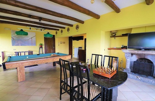 Sorrento Villa | Villa Lisa: A characteristic and welcoming three-story villa in a quiet position, located on a hillside above the sea, with Free WI-FI.