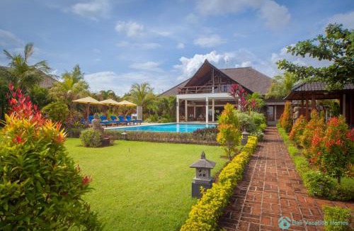 Banjartegehe Villa | Villa Lumba Lumba - When perfection isn't enough!