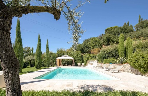 Carrara Villa | Villa Lunense In Carrara, Tuscany
