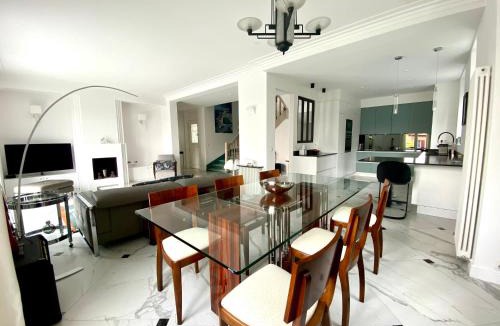 Riou - Petit Juas - Av de Grasse Villa | Villa Luxe piscine centre de Cannes