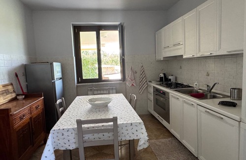 Bolsena Villa | Villa 'Luxury Apartment Lake View' with Lake View, Private Terrace and Wi-Fi