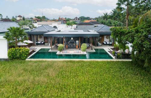 Pengosekan Villa | Villa Madie by BaliSuperHost