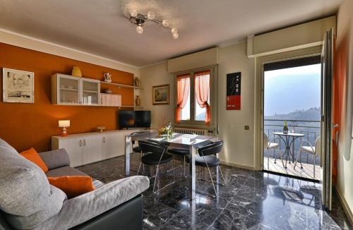 Gardola Apartment | Villa Margherita - Theater Home