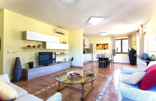 Alghero Villa | Villa Mistral, for 7 persons, Terrace, Barbecue, Air conditioning, WiFi