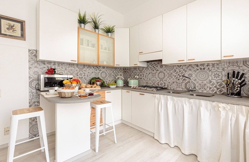 Lucca Historical Center Villa | VILLA OLIVIA: a New Luxury Villa with Garden in Lucca with PARKING