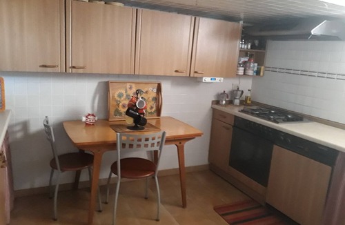 Corsanico-Bargecchia House | Villa on the hill with parking, garden, panorama
