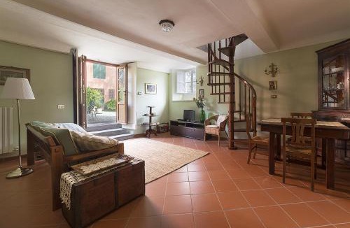 Vicopelago House | Villa Orsolini