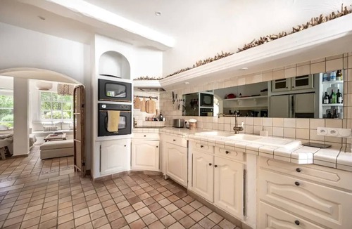 Pointe Croisette Apartment | Villa Palma - Four Bedroom Apartment, Sleeps 8