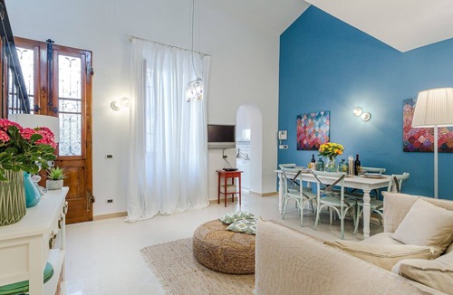 Viareggio Villa | VILLA PAOLA house close to the Beach in VIAREGGIO