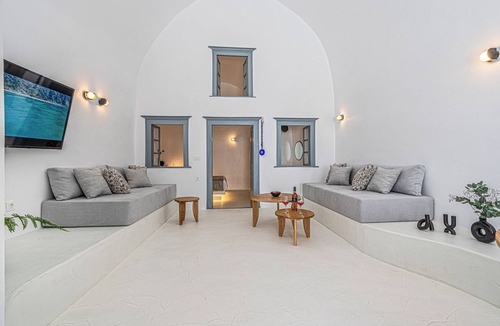 Karterados Apartment | Villa Paradeisos Deluxe Apartment in Karterados