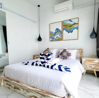 Kalibukbuk Villa | Villa Pasa - Minimalist Villa with Rooftop