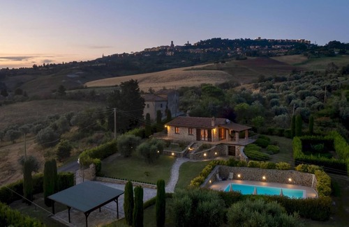 Volterra House | "Villa Peruccio - Schmuckstück in Volterra by Interhome