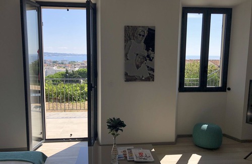 Golfe Juan Villa | Villa Pinson Cannes with stunning views over Cap d'Ántibes