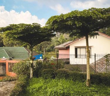 Ciloto Villa | Villa Restu 5 Cozy 2BR Mountain View in Puncak