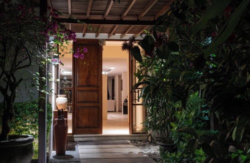 Banjarangkan Villa | Villa Rosita
