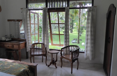 Kalibaru Hotel | Villa Rumah Kita