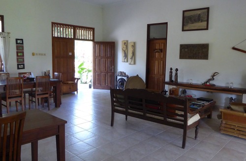 Kalibaru Hotel | Villa Rumah Kita
