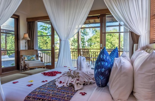 Berawa Villa | Villa Rusa Biru - Peaceful Ricefield Views in Central Canggu