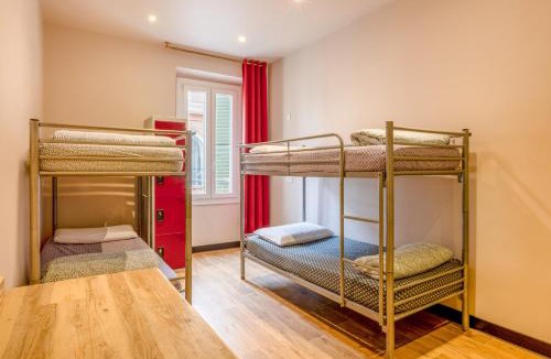 Jean-Medecin Hostel | Villa Saint Exupery Beach Hostel