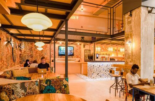 Jean-Medecin Hostel | Villa Saint Exupery Beach Hostel