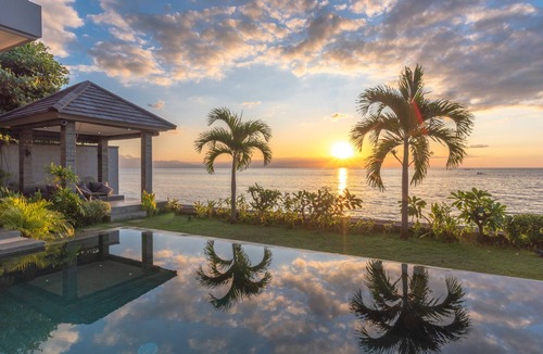 Tukad Mungga Villa | Villa Sean - Private Beachfront Villa In Lovina