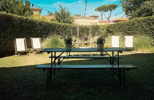 Lucca Historical Center Villa | villa storica fine '800, affacciata sulle fantastiche mura della città