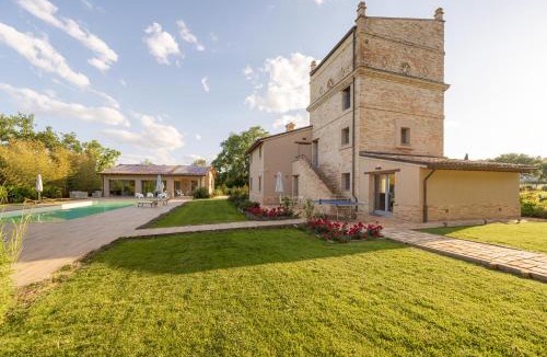 Urbisaglia Villa | Villa Torre Anna - Historical Tower - Private Pool & Jacuzzi