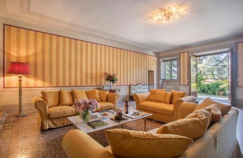 Nozanno Villa | Villa Trenta Prestigious Villa Enchanting Garden