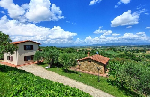 Lucignano Villa | Villa Ulivi - Lucignano ,Tuscany