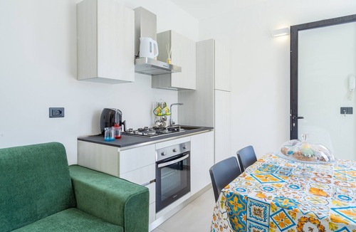 Avola Villa | Villa 'Villetta Vanessa' with Mountain View, Wi-Fi and Air Conditioning