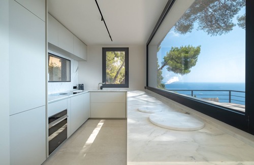 Villefranche-sur-Mer Villa | Villa VISTA MARE by ivillamia.com