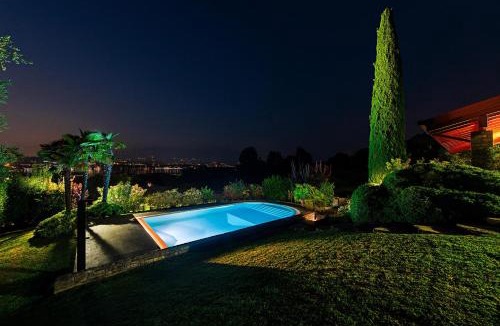 Montinelle Villa | Villa Vittoria by Whale Homes