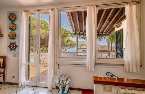 Capoliveri Villa | Villa with private beach access
