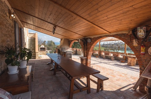 Marciano della Chiana Villa | Villa with swimming pool for more than 20 people