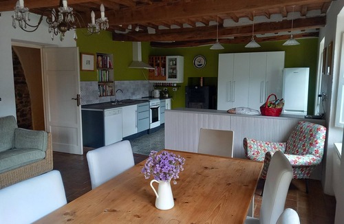 Bagni di Lucca Villa | Villa with 6 double bedrooms and 5 bathrooms.River views, pool and walk to town