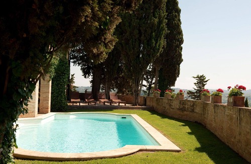 Castelfiorentino Villa | Villa with hot tub, WIFI, A/C, private pool, patio, panoramic view, close to San Gimignano