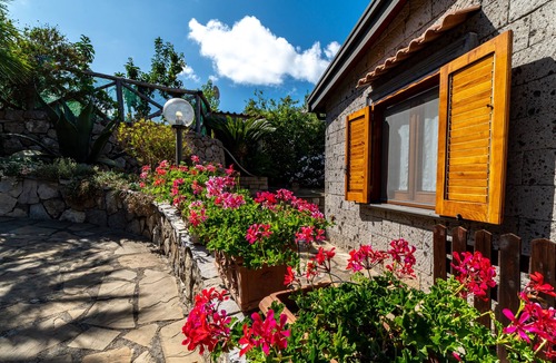 Colli di Fontanelle Villa | Villa with swimming pool and garden
