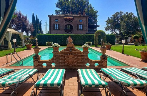 Foiano della Chiana Villa | Villa with private pool, whirlpool, sauna and last minute discounts