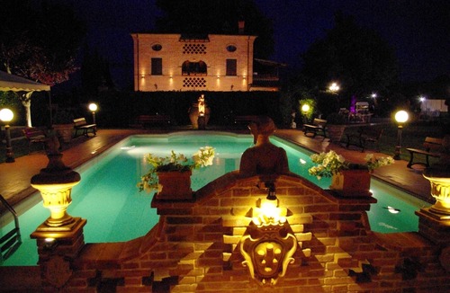 Foiano della Chiana Villa | Villa with private pool, whirlpool, sauna and last minute discounts