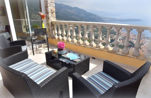 La Turbie Villa | VILLA WITH PANORAMIC VIEW OF MONACO AND ITALY FOR 4 PEOPLE