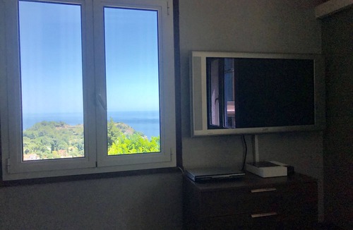 La Turbie Villa | Villa with private pool. Monaco/La Turbie-calm private parkings