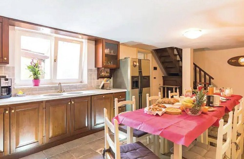 Camaiore Villa | Villa with private pool, beautiful furnishings, fenced yard.