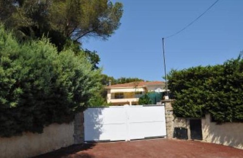 Boulouris-sur-Mer Villa | VILLA with swimming pool 1 to 14 pers near sea, 3 apartments