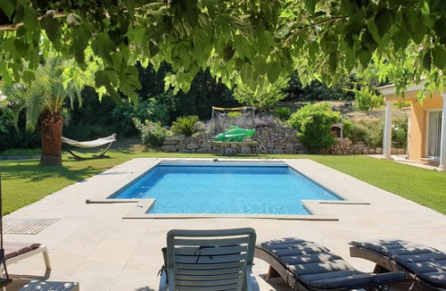 Les Baraques Villa | Villa with swimming pool not overlooked in private secure domain in Mougins