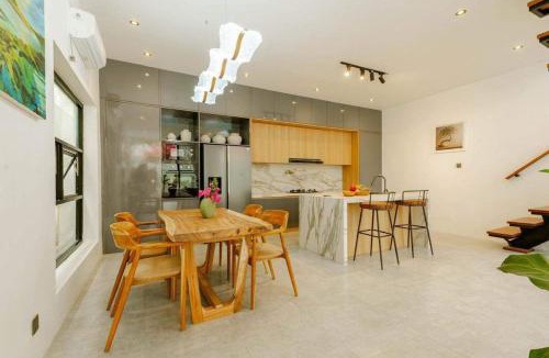 Babakan Villa | Villa Yoshi