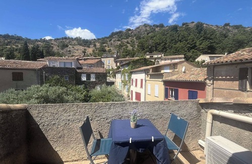 La Garde-Freinet House | Village house with terrace – Hillside view, in the Gulf of Saint-Tropez