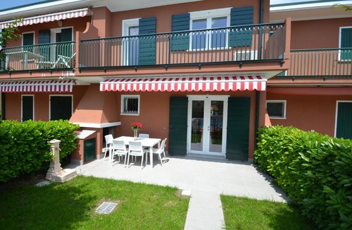 Bibione Apartment | Villaggio Michelangelo - private GARDEN